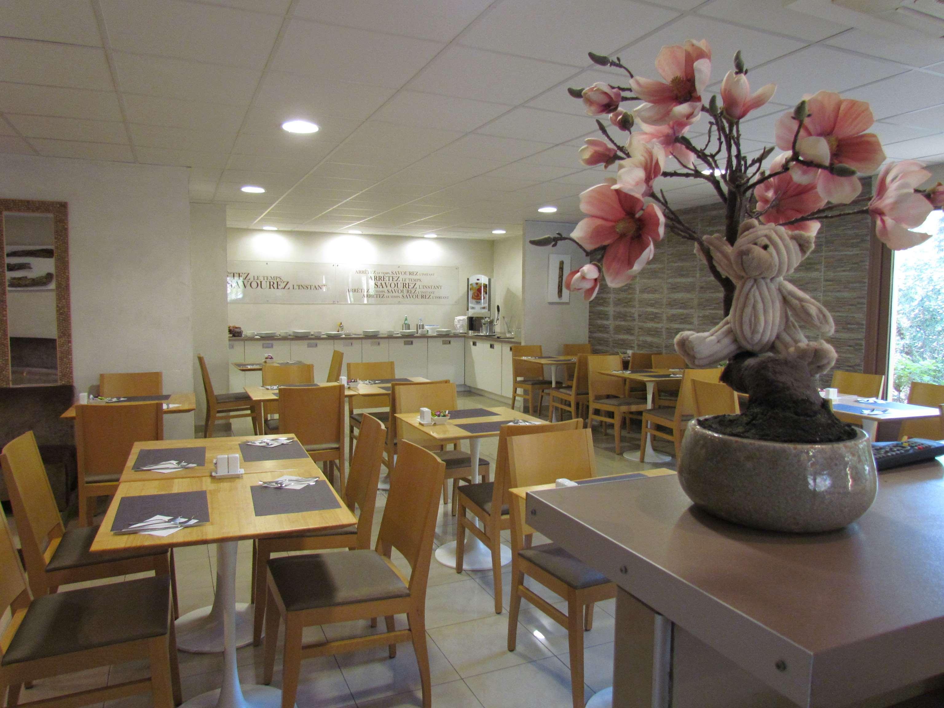 Kyriad Montpellier Nord Parc Euromedecine Saint-Clément Екстериор снимка